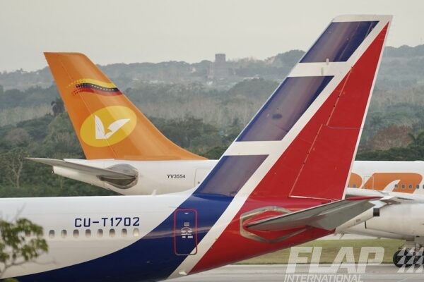 CU-T1702 / Tu-204-100 / Cubana de Aviación