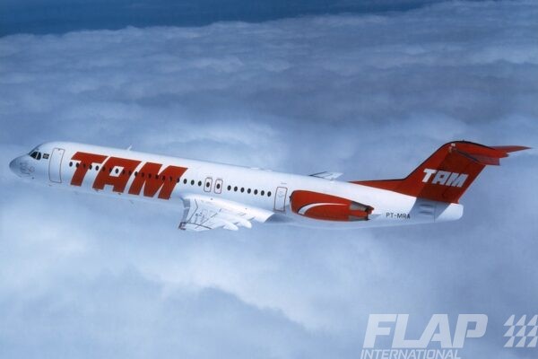 PT-MRA / Fokker 100 / TAM