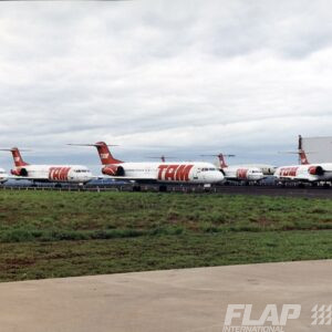 PT-MQT / Fokker 100 / TAM