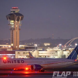 N12012 / 787-10 / United