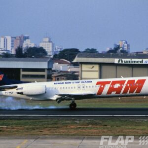 PT-MQF / Fokker 100 / TAM