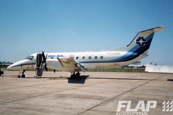 PT-LXN / EMB-120 / Rio-Sul