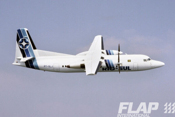 PT-SLJ / Fokker 50 / Rio-Sul