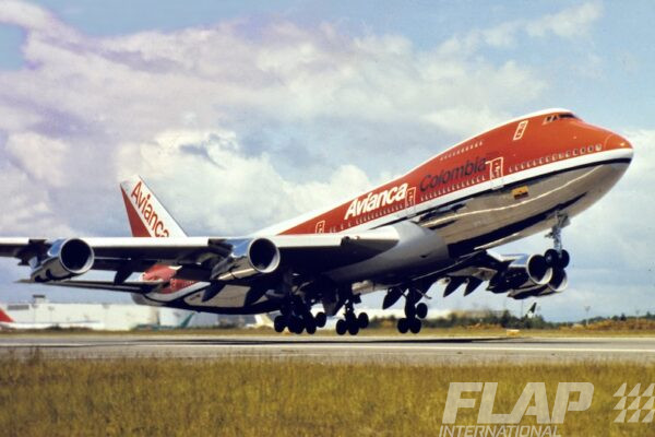 747-100 / Avianca