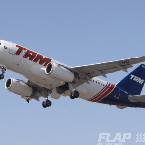 PT-TMD / A319 / TAM