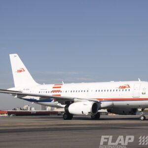 PR-MBW / A319 / TAM