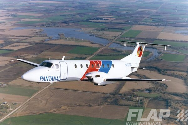 NI5656 / Beechcraft 1900 / Pantanal