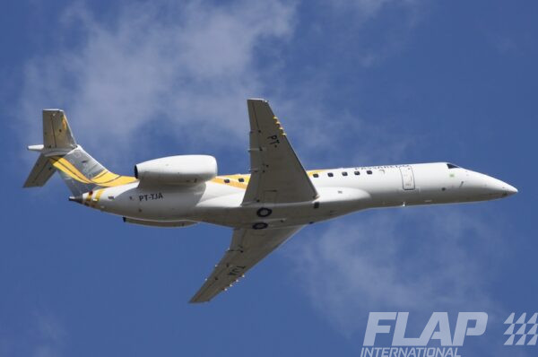 PT-TJA / ERJ-135 / Passaredo
