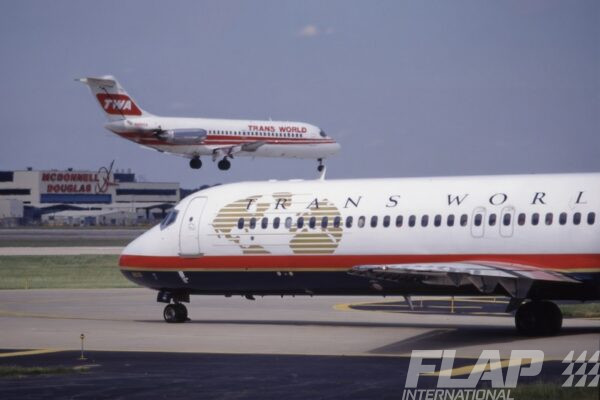 N928L / DC-9-30 / TWA