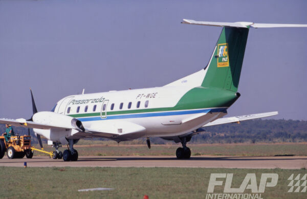 PT-WGE / EMB-120 / Passaredo