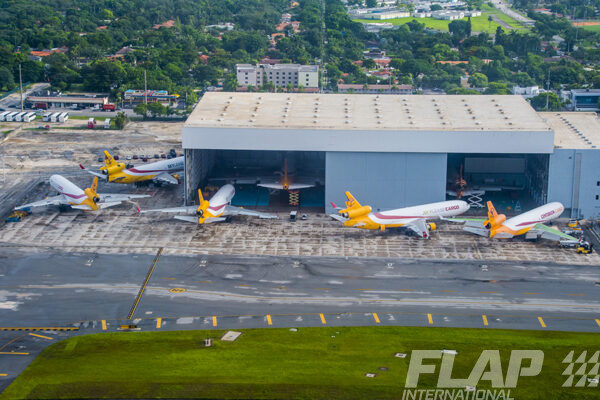 MD-11 / SKYLEASE CARGO