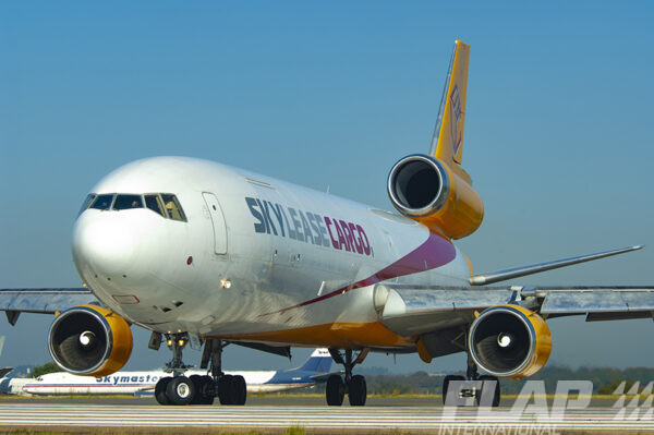 N952AR / MD-11 / SKYLEASE CARGO