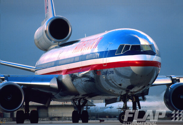 N1765B / MD-11 / AMERICAN
