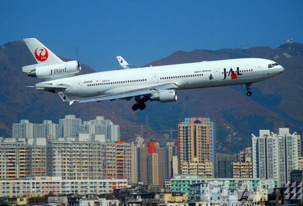 JA8580 / MD-11 / JAL