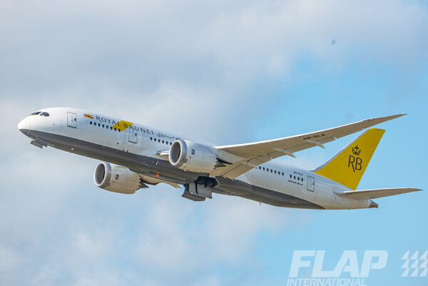 V8-DLA / 787-8 / Royal Brunei
